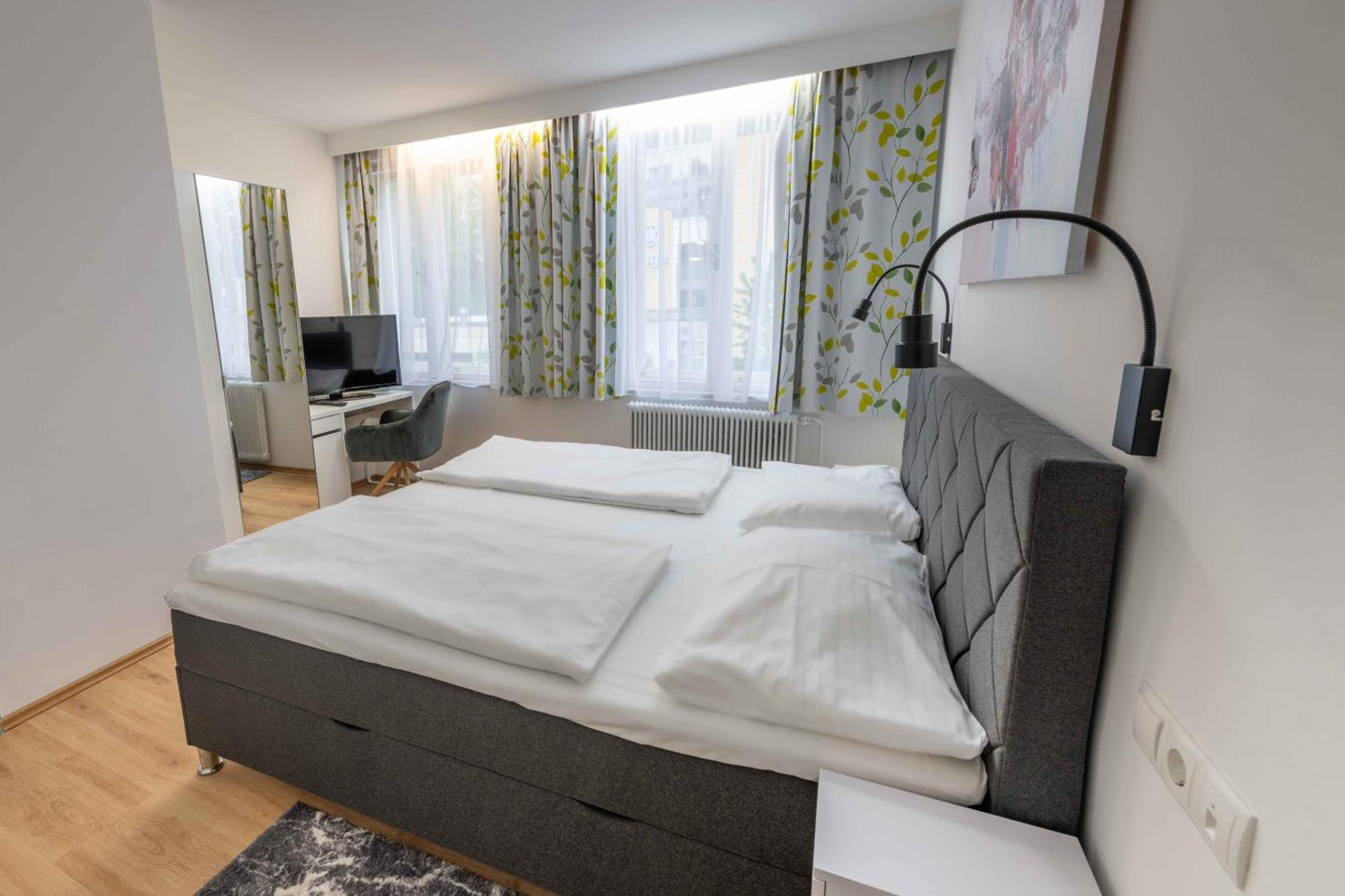 Hotel Anker Klosterneuburg Esterno foto